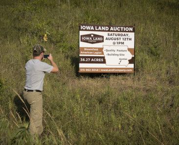 Iowa Land Company specializes in farmland auctions in all 99 counties of Iowa.